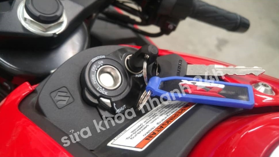 sửa khóa xe gsx tphcm giá rẻ