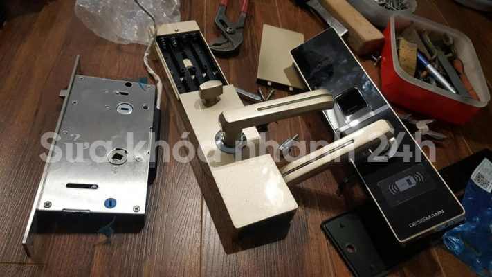 Dịch vụ sửa khóa điện tử TPHCM chuyên nghiệp