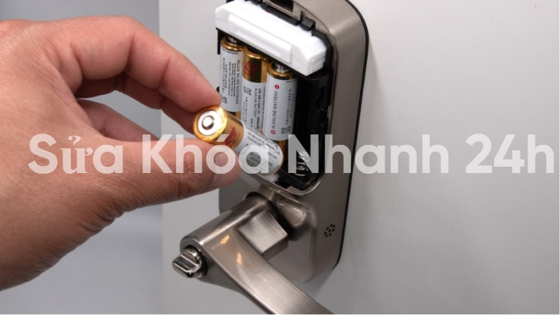 Thay Pin Khóa Vân Tay TPHCM Giá Rẻ Chuyên Nghiệp