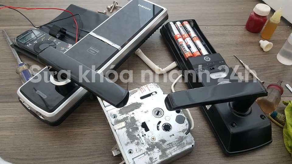 thợ sửa khóa điện tử huyện củ chi giá rẻ tại tphcm