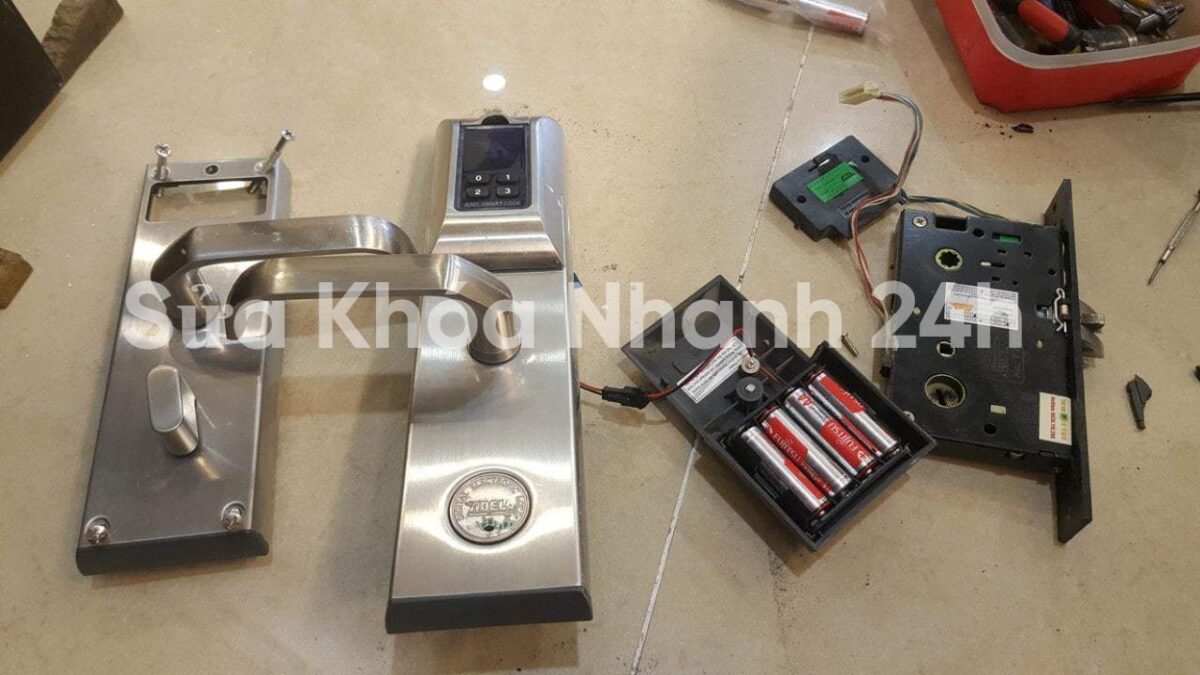 tuổi thọ trung bình của khóa điện tử bao lâu